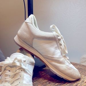 VINCE WOMEN'S PASHA 2 LEATHER/SUEDE LACE UP SNEAKERS IN WHITE shoe size 6.5.